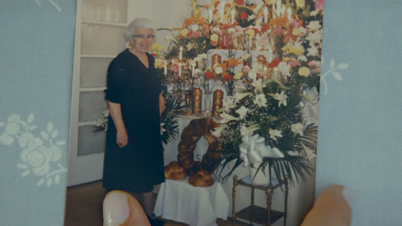 The Time My Grandmother Was Held Hostage by Bank Robbers 
