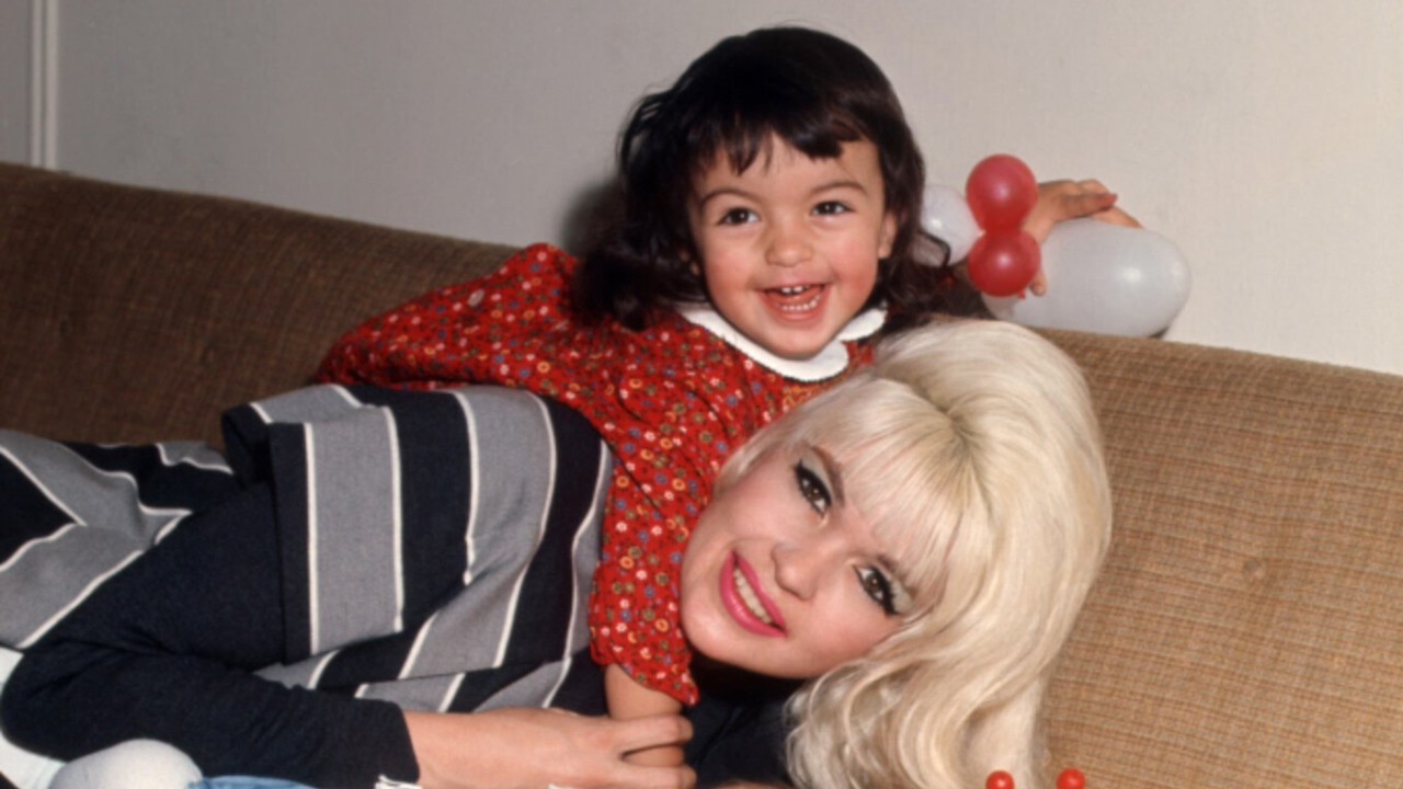 MY MOM JAYNE: A FILM BY MARISKA HARGITAY